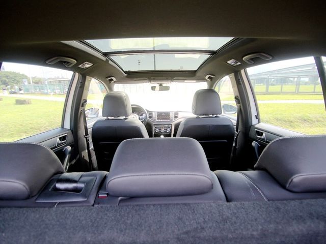 Volkswagen 福斯  Golf  第18張相片