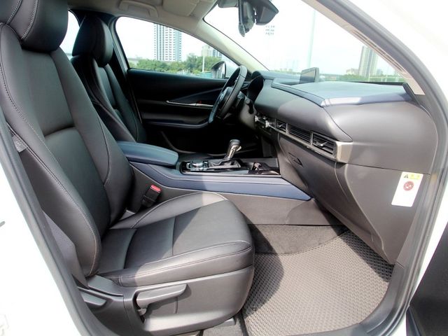 Mazda  CX-30  第17張相片