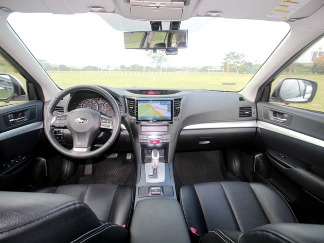 Subaru  Legacy  第11張相片