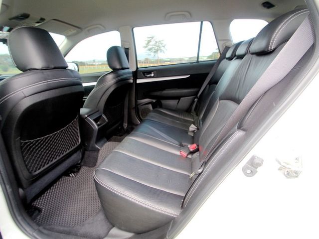 Subaru  Legacy  第14張相片