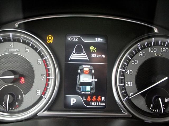 Suzuki  Vitara  第9張相片