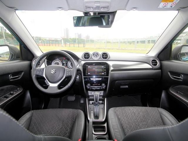 Suzuki  Vitara  第10張相片