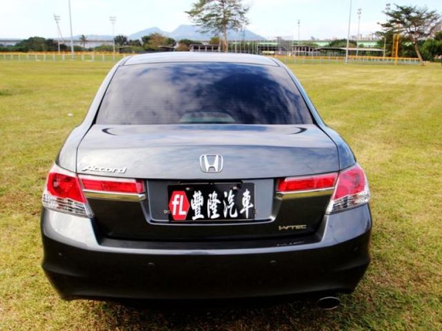 Honda  Accord  第5張相片
