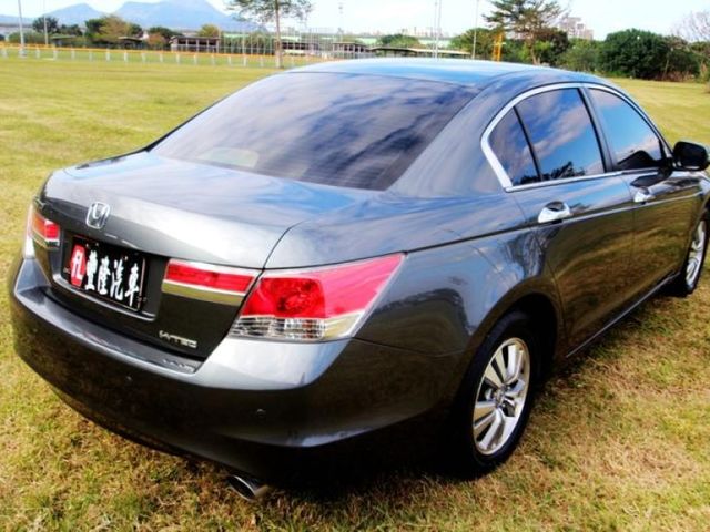 Honda  Accord  第9張相片