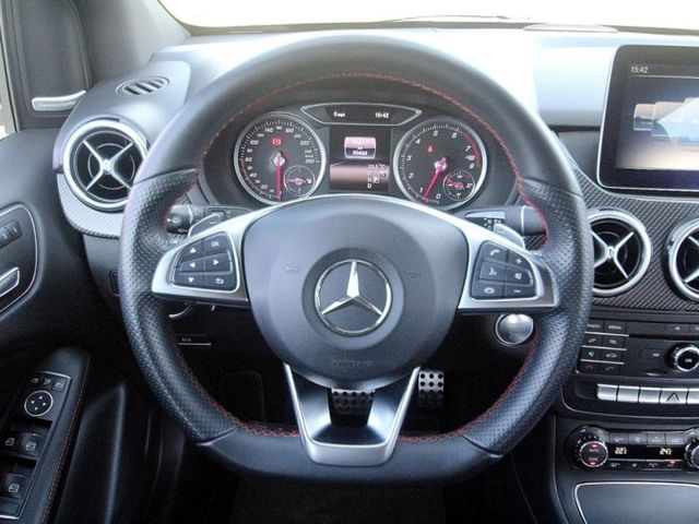 Mercedes-Benz/賓士   B-CLASS  B180  第5張相片