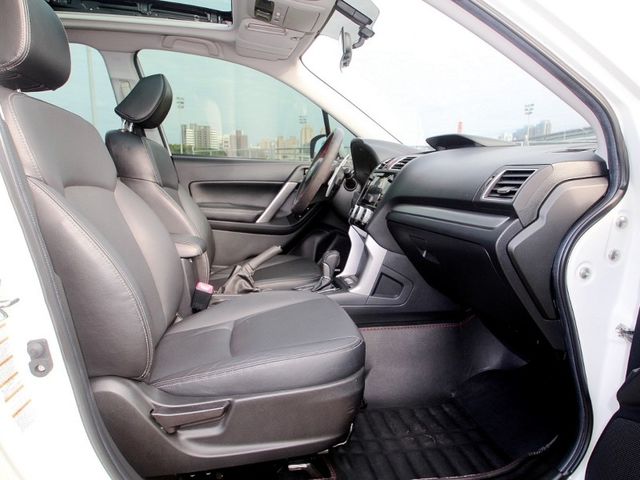 Subaru  Forester  第9張相片