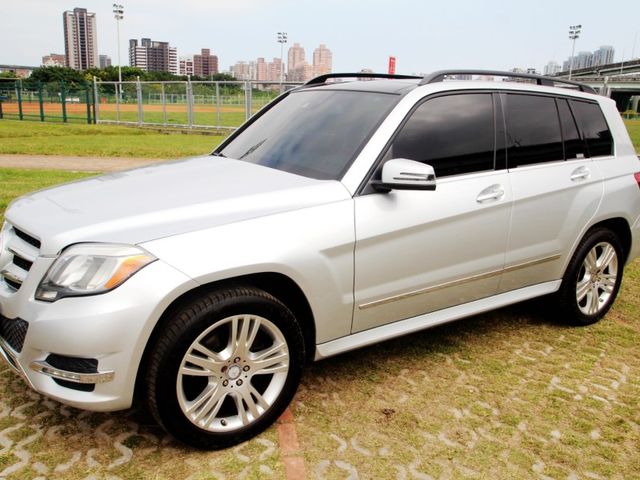 Mercedes-Benz/賓士   GLK-CLASS  GLK350  第2張相片