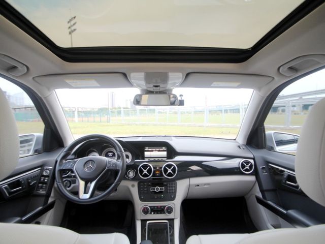Mercedes-Benz/賓士   GLK-CLASS  GLK350  第10張相片
