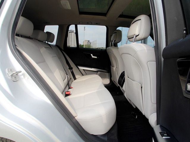 Mercedes-Benz/賓士   GLK-CLASS  GLK350  第18張相片