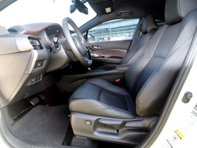 Toyota  C-HR  第15張相片