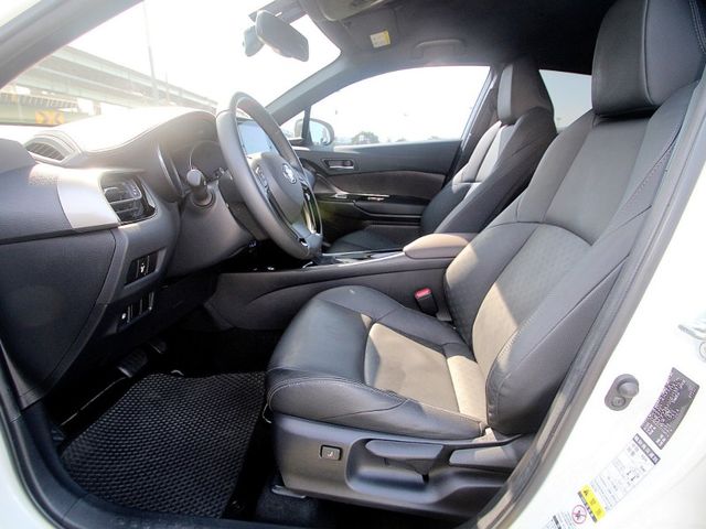 Toyota  C-HR  第18張相片