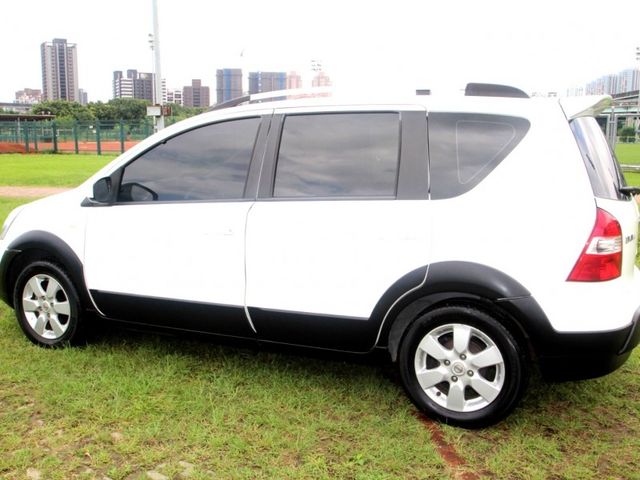 Nissan  Livina {代步好車 原鈑件}13年LIVINA1.6白~豐隆嚴選0頭款低月付專  第7張相片