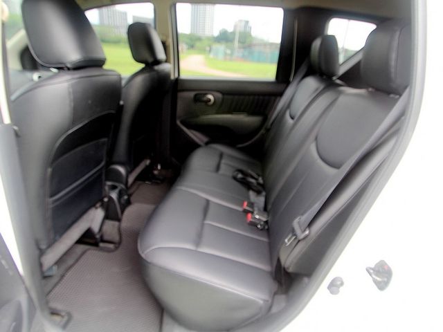 Nissan  Livina {代步好車 原鈑件}13年LIVINA1.6白~豐隆嚴選0頭款低月付專  第15張相片