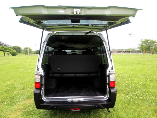 Mitsubishi  Delica {原鈑件 才跑1萬}24年DELICA2.4銀~豐隆嚴選0頭款低月付  第20張相片
