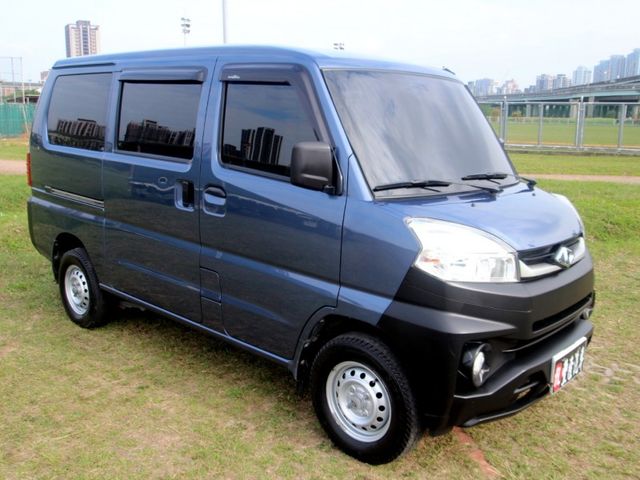 Mitsubishi  Veryca {跑4萬 自排}20年 A180藍 ~豐隆嚴選0頭款低月付專  第15張相片