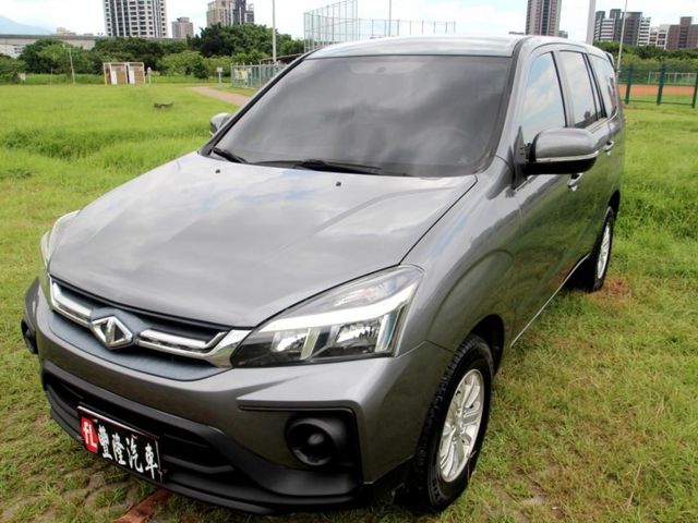 Mitsubishi  Zinger {原鈑件 跑7.9萬}22年ZINGER2.4灰~豐隆嚴選0頭款低月付專  第1張相片
