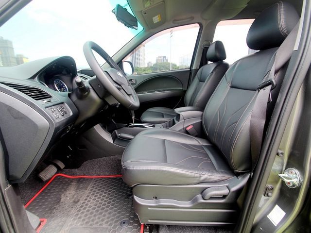 Mitsubishi  Zinger {原鈑件 跑7.9萬}22年ZINGER2.4灰~豐隆嚴選0頭款低月付專  第6張相片