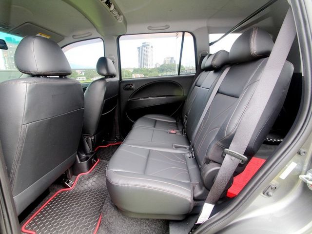 Mitsubishi  Zinger {原鈑件 跑7.9萬}22年ZINGER2.4灰~豐隆嚴選0頭款低月付專  第7張相片