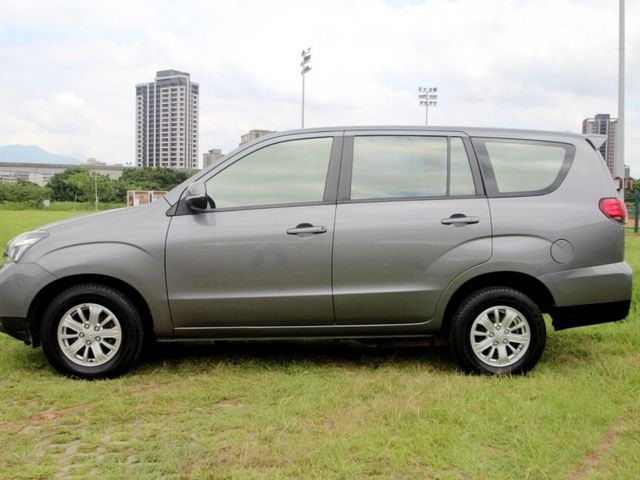 Mitsubishi  Zinger {原鈑件 跑7.9萬}22年ZINGER2.4灰~豐隆嚴選0頭款低月付專  第15張相片