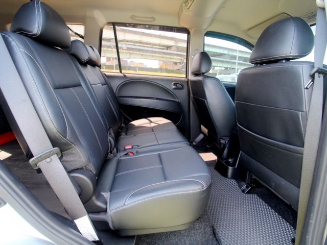 Mitsubishi  Zinger {跑10萬 原鈑件}19年ZINGER2.4銀~豐隆嚴選0頭款低月付專  第7張相片