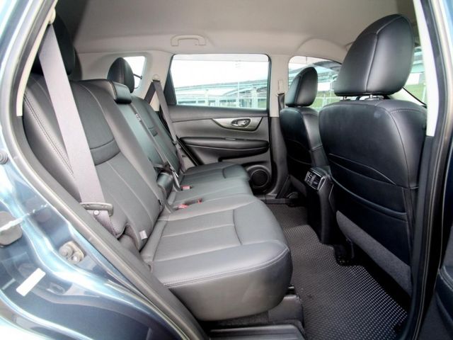 Nissan  X-Trail {原鈑件 只跑5萬}17年式 X TRAIL2.0藍~豐隆嚴選0頭款低月付專  第10張相片