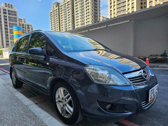 Opel  Zafira  第6張相片
