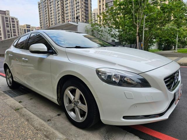 Volvo  V40  第4張相片