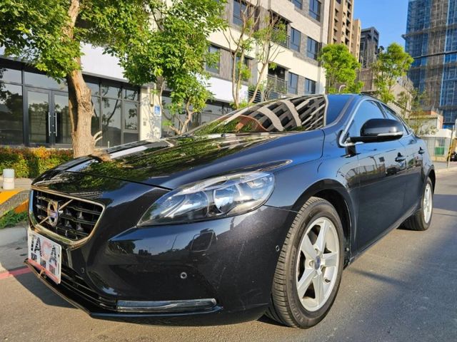 Volvo  V40  第1張相片