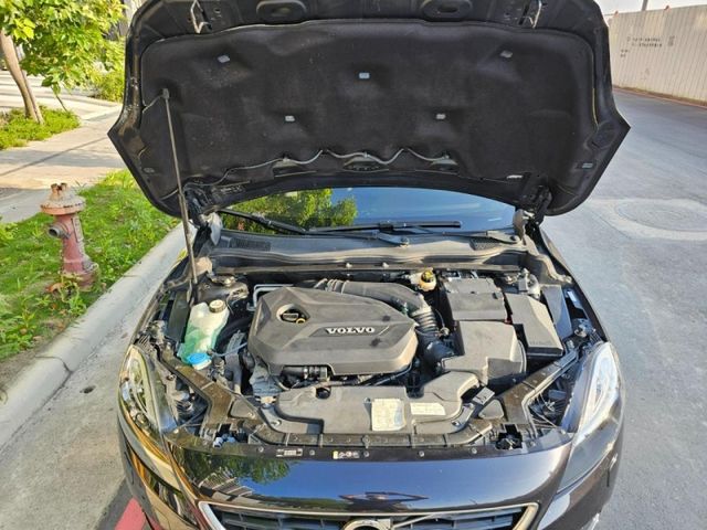 Volvo  V40  第9張相片