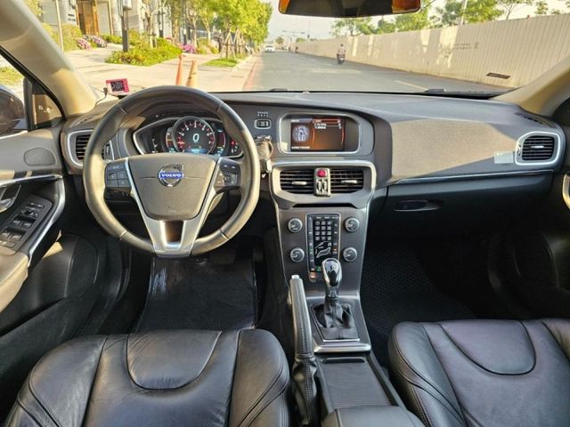 Volvo  V40  第11張相片