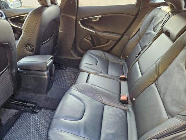 Volvo  V40  第14張相片