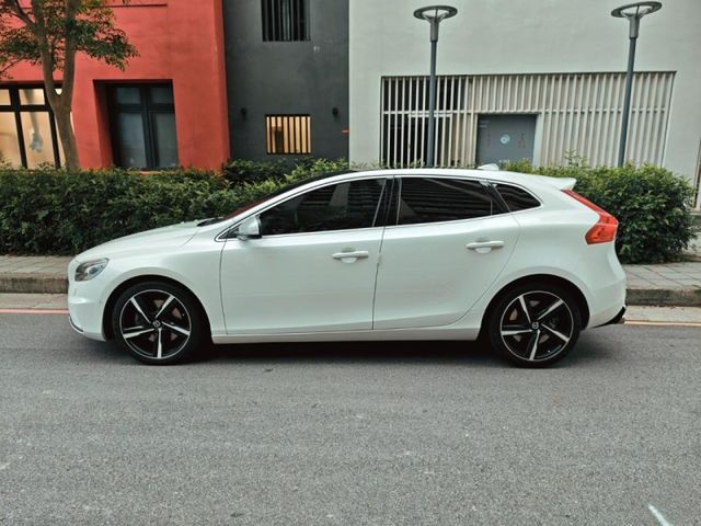 Volvo  V40  第5張相片