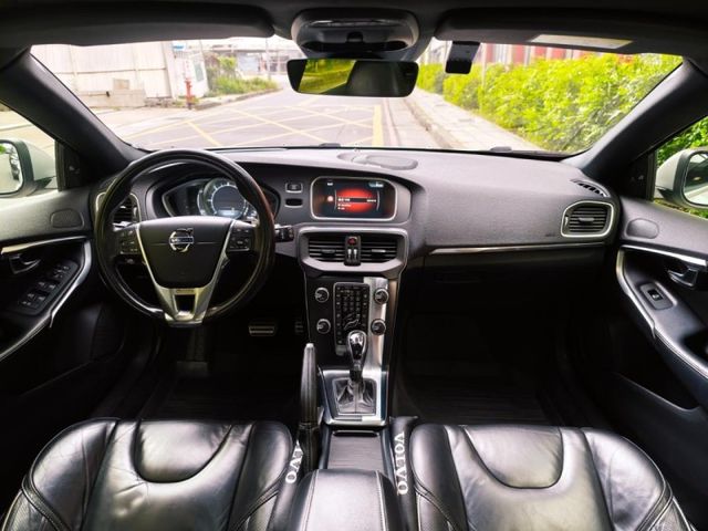 Volvo  V40  第11張相片