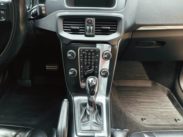 Volvo  V40  第14張相片