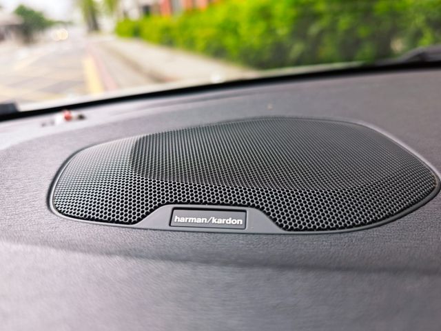 Volvo  V40  第15張相片