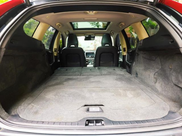 Volvo  XC60  第16張相片