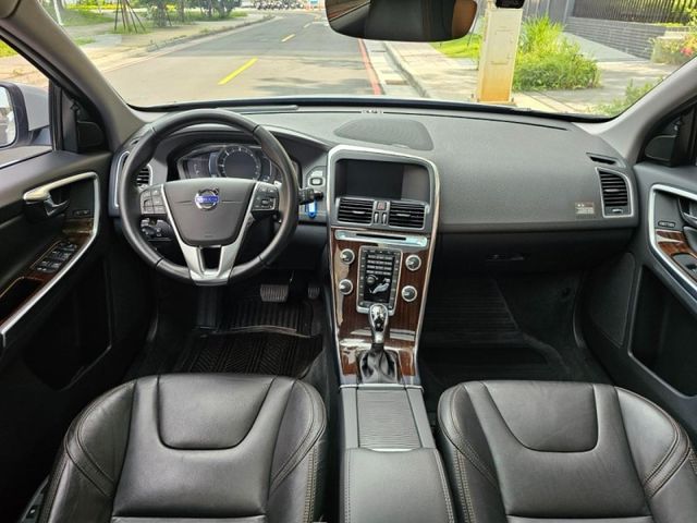 Volvo  XC60  第11張相片