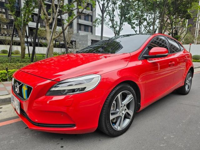 Volvo  V40  第6張相片
