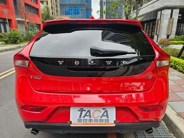 Volvo  V40  第10張相片