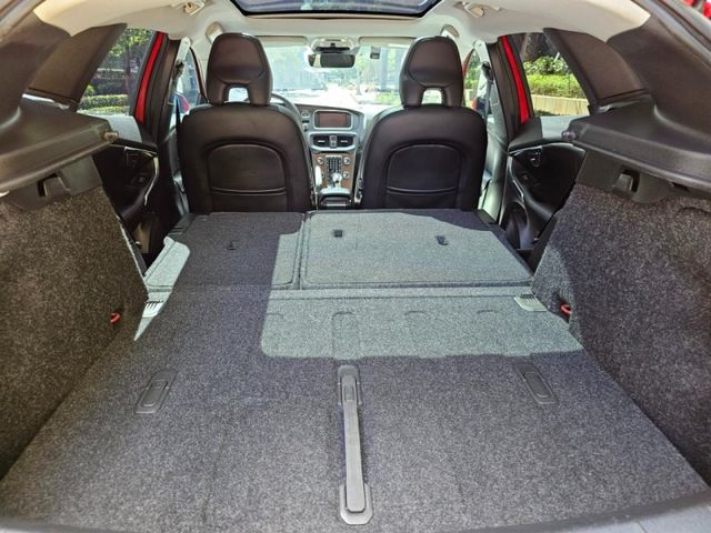 Volvo  V40  第24張相片