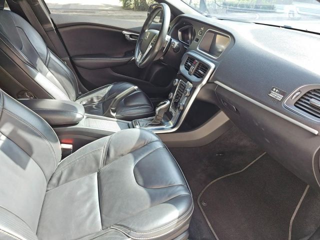 Volvo  V40  第13張相片