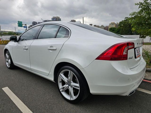 Volvo  S60  第7張相片