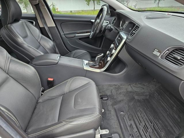 Volvo  S60  第13張相片