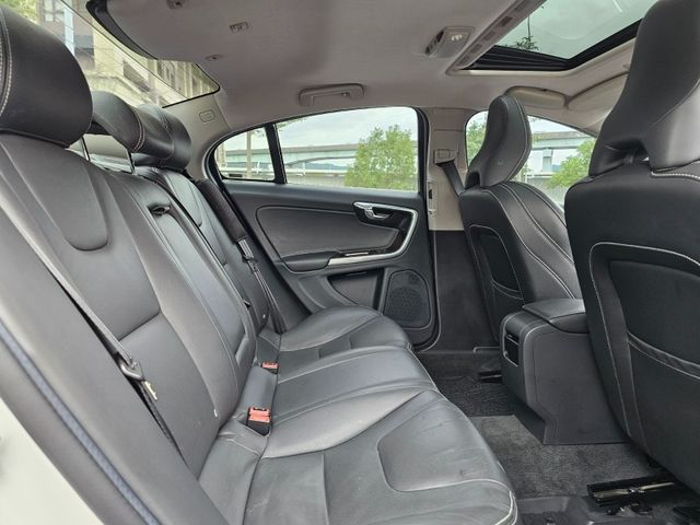 Volvo  S60  第16張相片
