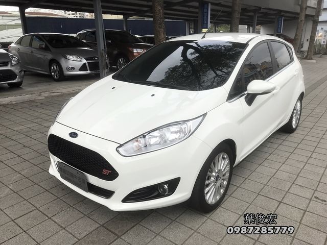 中古車 福特原廠認證中古車15年ford Fiesta 1 0s Ecoboost汽油渦輪五門影音導航升級原廠認證全省原廠延長保固 Ford 福特 Fiesta 新北市 Findcar 找車網