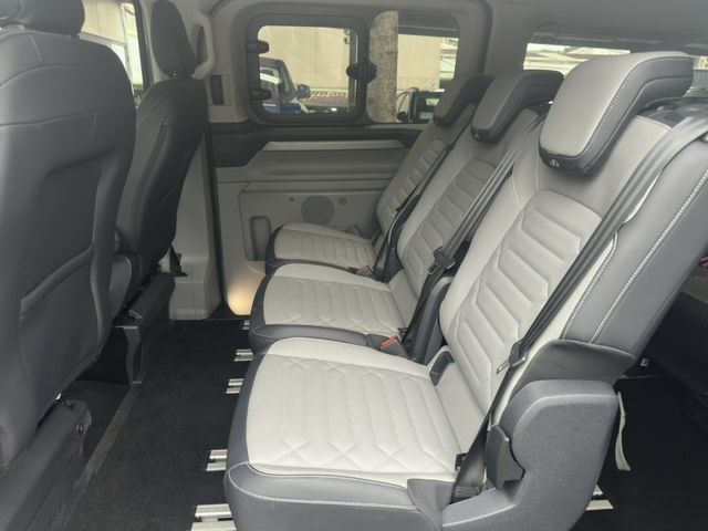 Ford/福特  Tourneo Custom  第7張相片