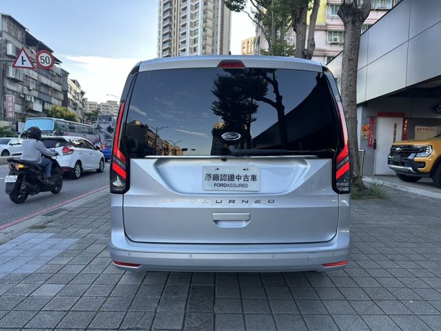 Ford/福特  TOURNEO CONNECT  第6張相片