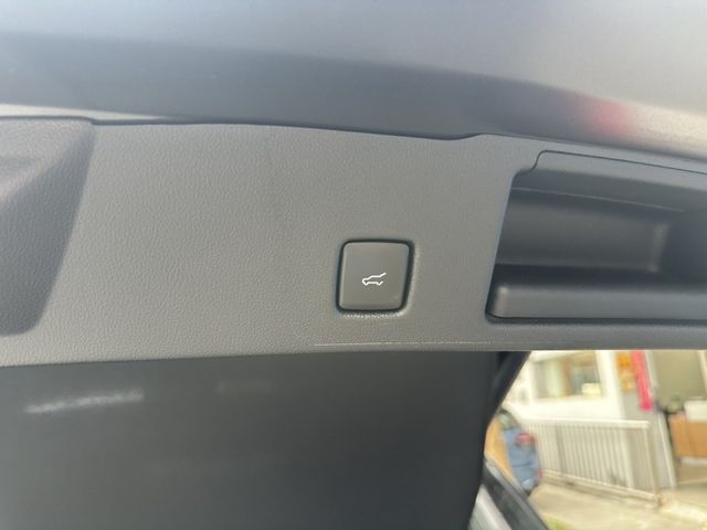 Ford/福特  Kuga 2024年 Ford Kuga 1.5 Active 灰(客車  第8張相片