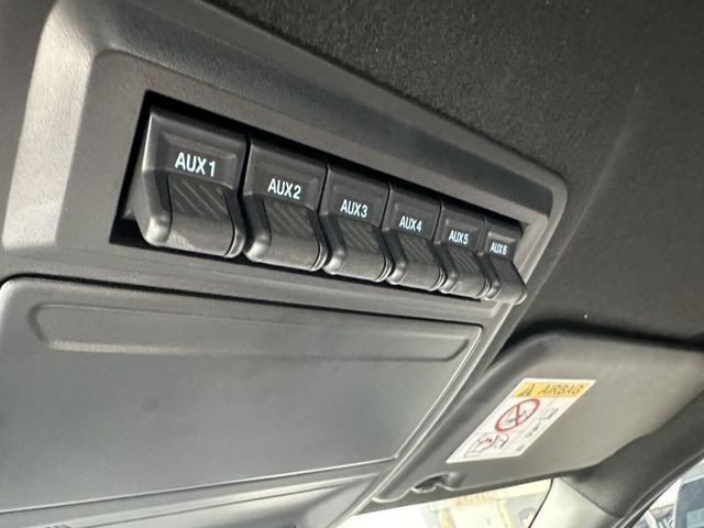 Ford/福特  Ranger 2025年Ford Ranger Raptor 3.0 白 (小猛  第19張相片