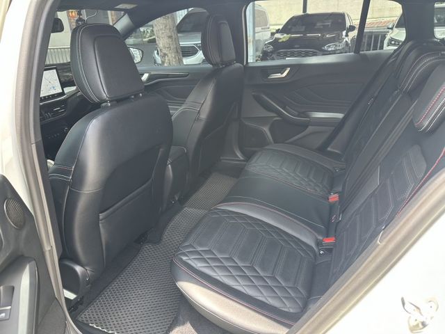 Ford/福特  Focus 2023年 Ford Focus Wagon st-line  Vignale(  第9張相片